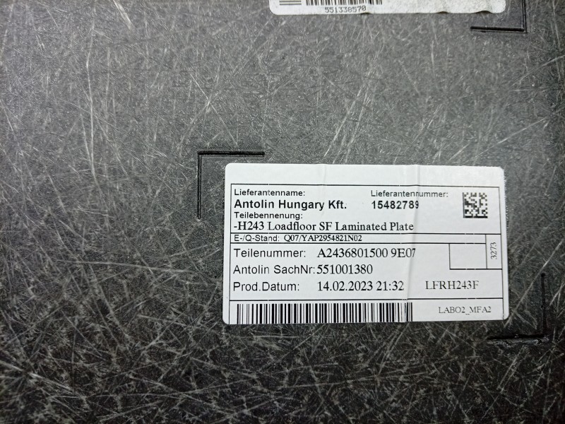 Recambio de alfombra maletero para mercedes-benz eqa (h243) eqa 250+ (243.702) referencia OEM IAM  A2436801500 