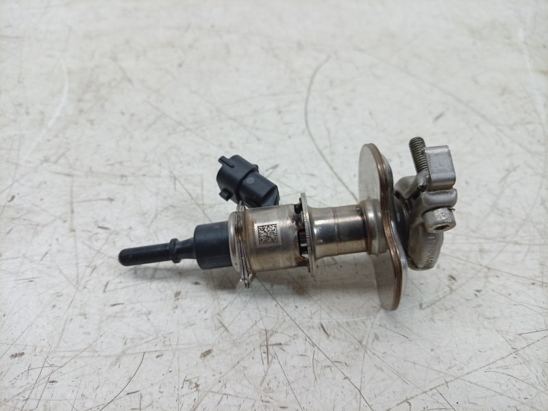 Recambio de inyector para volkswagen t-roc (a11, d11) 2.0 tdi referencia OEM IAM 0444021118 05L131113AD UDF110A37VW