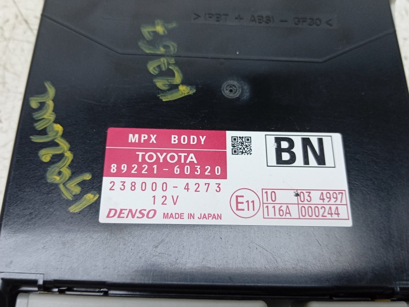 Recambio de modulo electronico para toyota land cruiser 3p 3.0 d-4d 190 cv referencia OEM IAM 2380004273 8922160320 