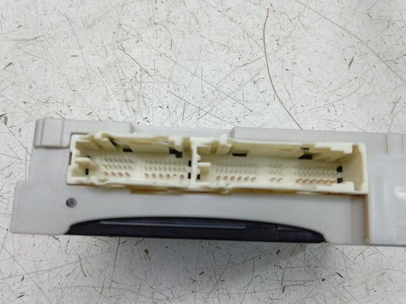 Recambio de modulo electronico para toyota land cruiser 3p 3.0 d-4d 190 cv referencia OEM IAM 2380004273 8922160320 