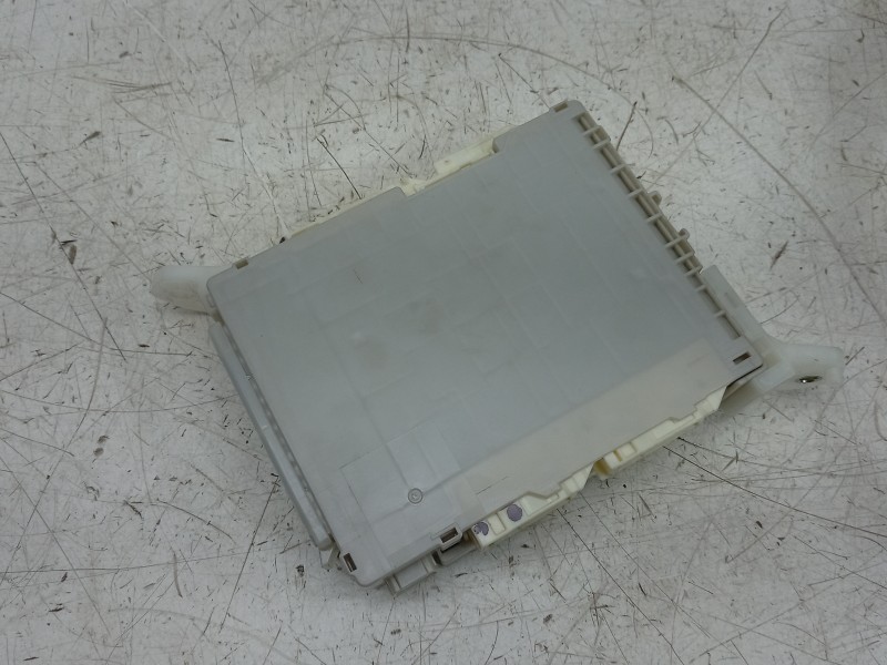 Recambio de modulo electronico para toyota land cruiser 3p 3.0 d-4d 190 cv referencia OEM IAM 2380004273 8922160320 
