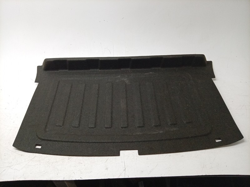 Recambio de bandeja trasera para hyundai inster ax referencia OEM IAM  85710GX100 