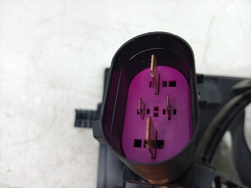 Recambio de electroventilador para volkswagen t-roc (a11, d11) 1.0 tsi referencia OEM IAM  5WA121203DQ 