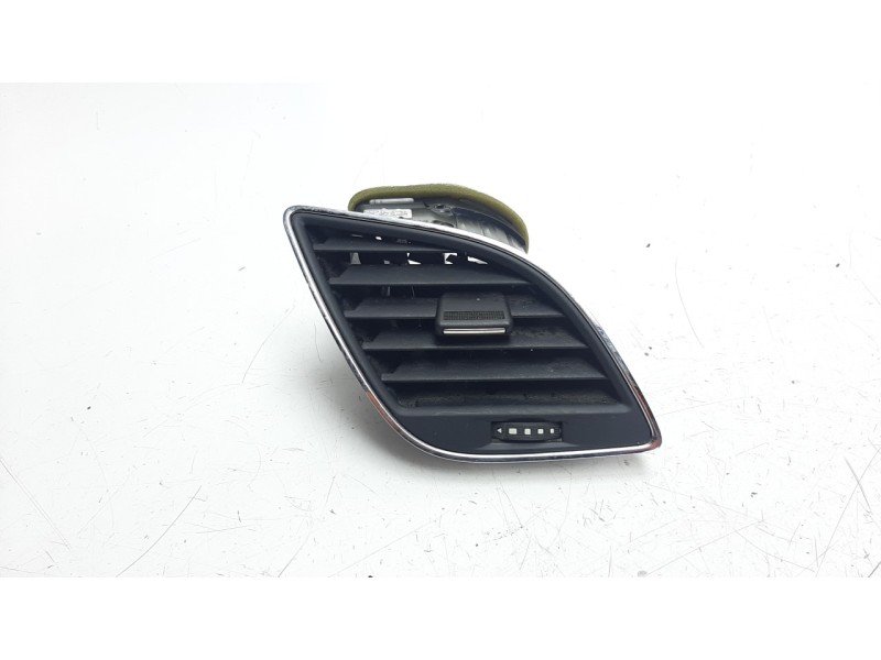 Recambio de rejilla aireadora para seat leon st (5f8) 2.0 tdi referencia OEM IAM 5F1820902FYM8  