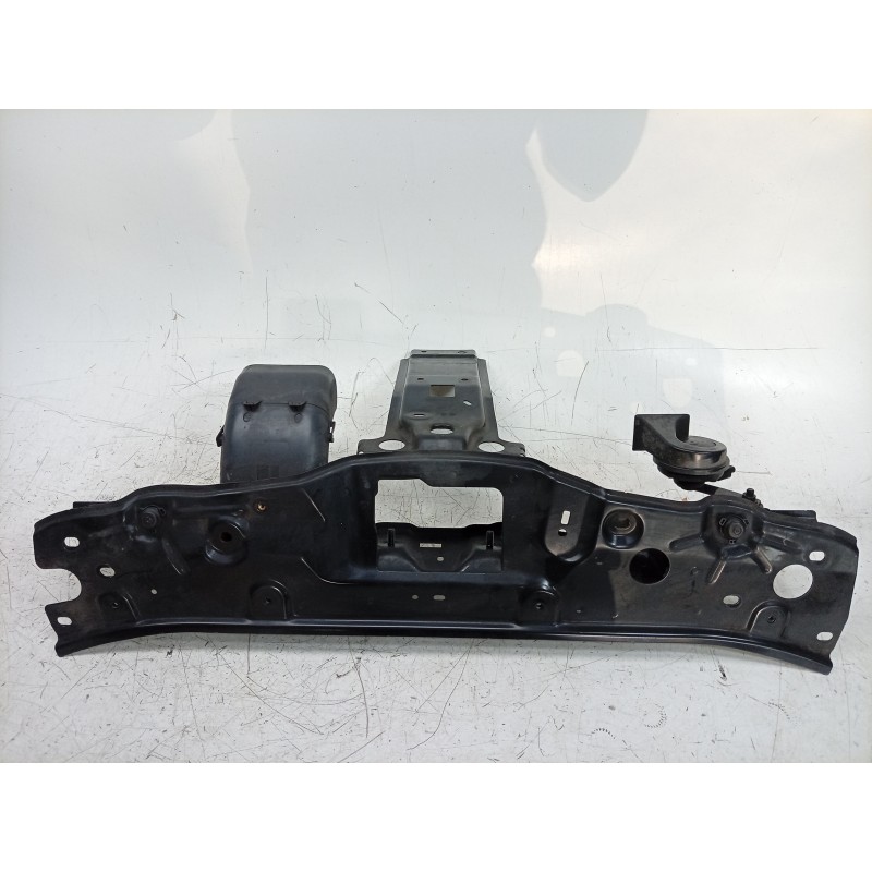 Recambio de travesaño superior para dacia sandero iii 1.0 tce 90 eco-g referencia OEM IAM  625129446R 