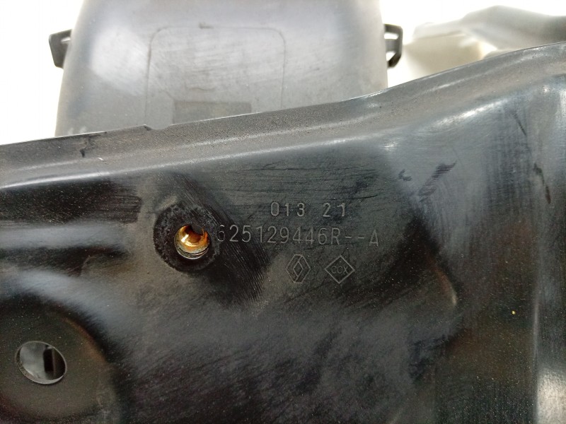 Recambio de travesaño superior para dacia sandero iii 1.0 tce 90 eco-g referencia OEM IAM  625129446R 