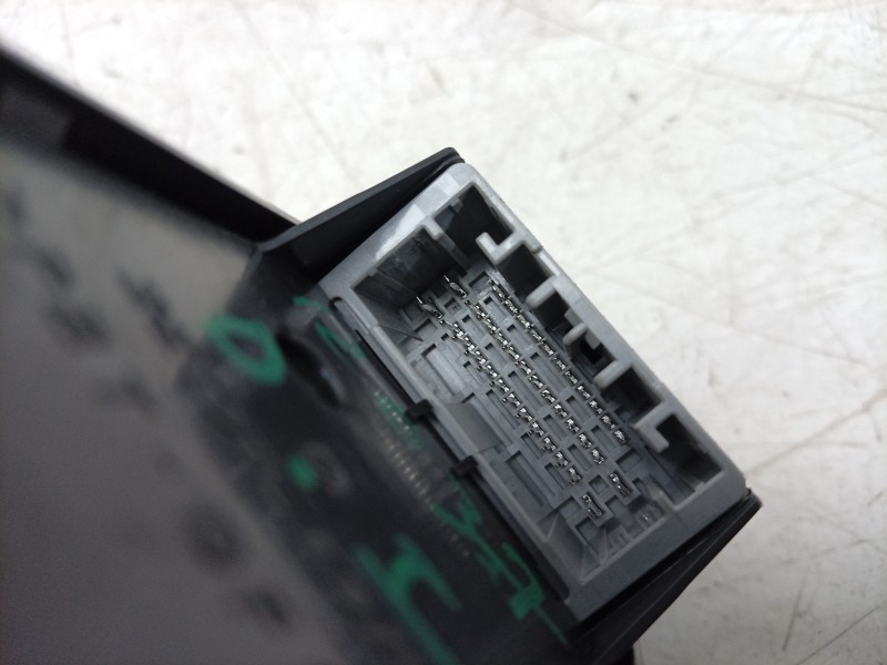 Recambio de mando elevalunas delantero izquierdo para honda cr-v (rw) 2.0 i-mmd hybrid elegance 2wd referencia OEM IAM  35750TLA