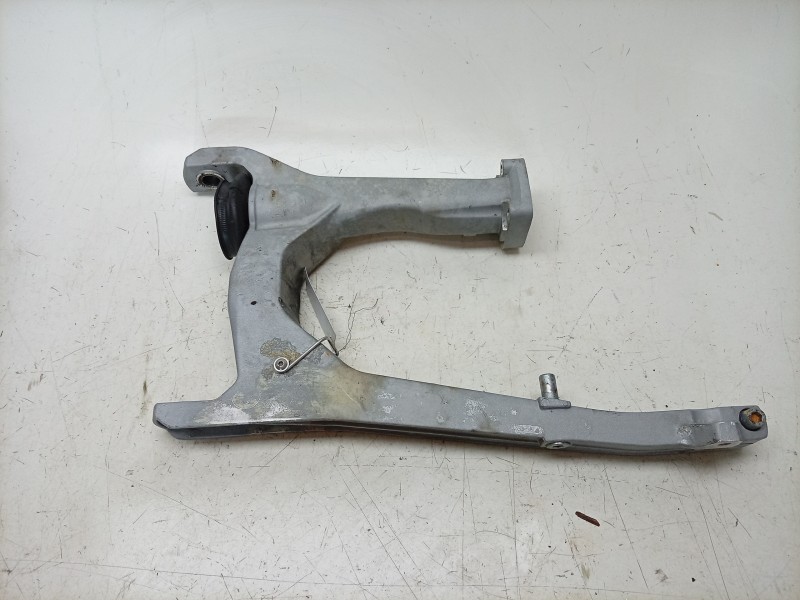 Recambio de basculante para guzzi nevada nevada 750 referencia OEM IAM  GU32540260 