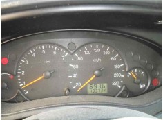 ford focus berlina (cak) del año 2000 2