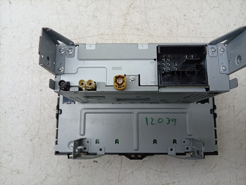 Recambio de sistema audio / radio cd para seat ateca (khp) style xm referencia OEM IAM 575035869M 575035869M 