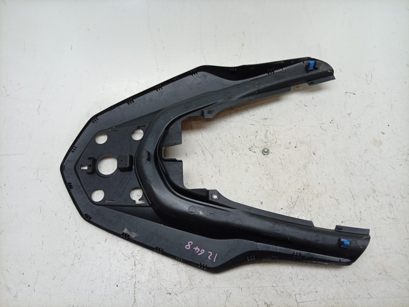 Recambio de aleron trasero para honda pcx pcx 125 (jk05) referencia OEM IAM  80110K1ZJ10ZA 