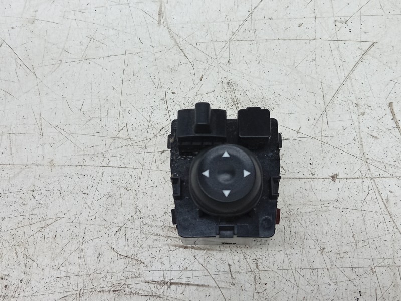 Recambio de mando retrovisor para hyundai i20 iii (bc3, bi3) 1.0 t-gdi referencia OEM IAM  93530BV000 
