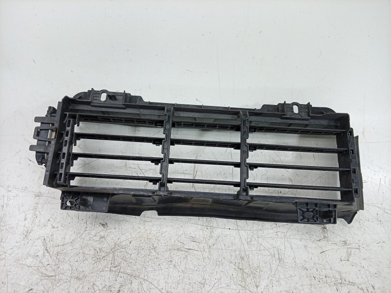 Recambio de canalizador de aire para dacia sandero iii 1.0 tce 90 eco-g referencia OEM IAM  214F60895R 