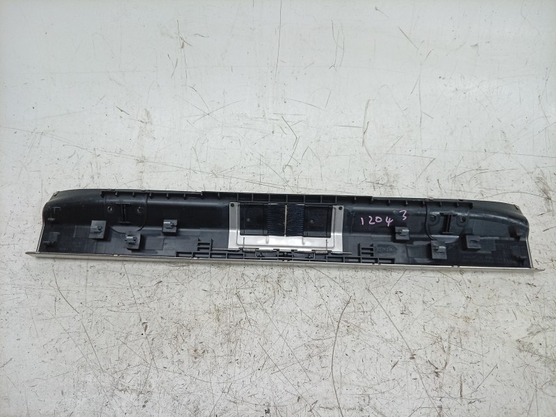 Recambio de moldura para porsche panamera diesel referencia OEM IAM  970551253 