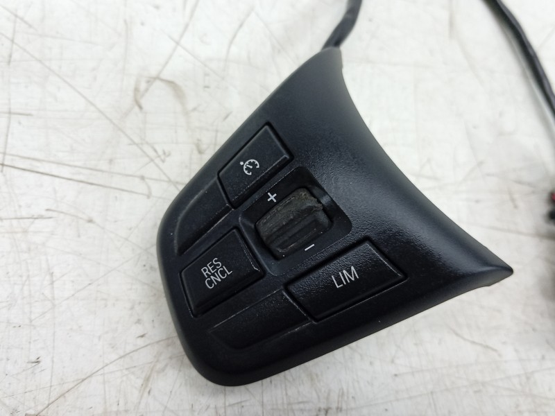 Recambio de mando volante para bmw x1 (f48) sdrive 18 d referencia OEM IAM  61319326473 