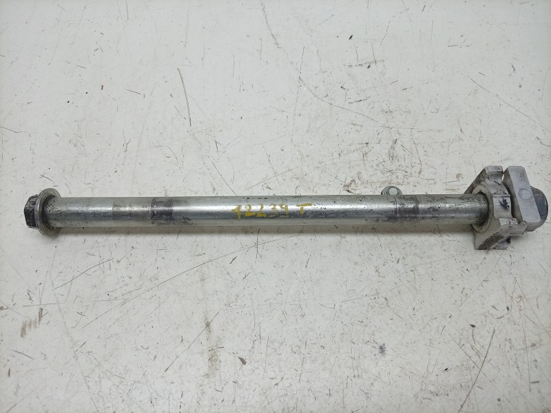 Recambio de eje de rueda para honda cbr (601cc - ) cbr 650 r (rh01) referencia OEM IAM  42301MKYD50 
