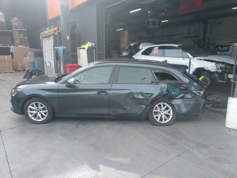 seat leon sportstourer (kl8, kld) del año 2024