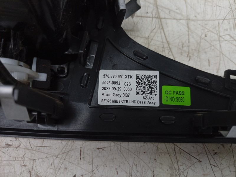 Recambio de aireador central para seat ateca (khp) style xm referencia OEM IAM  576820951 
