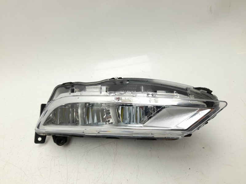 Recambio de faro antiniebla derecho para seat ateca (khp) style xm referencia OEM IAM  5F0941702C 10121391005/9020102/ST4304413