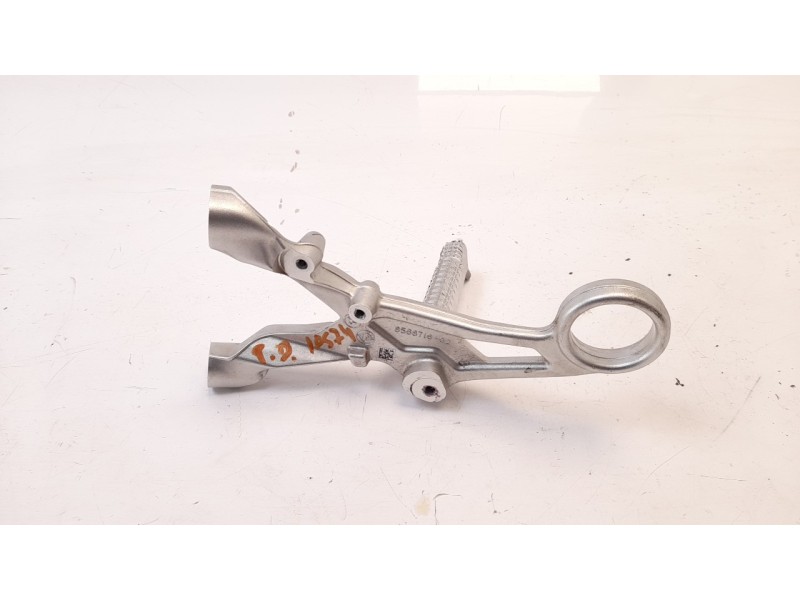 Recambio de estribo para bmw s 1000 rr s 1000 rr referencia OEM IAM 46718559066  