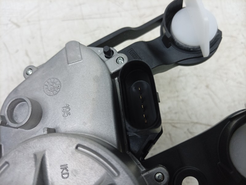 Recambio de motor limpia trasero para volkswagen golf viii (cd1, da1) 1.5 etsi referencia OEM IAM W000108530 5H0955711C 