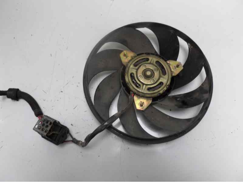 Recambio de electroventilador para opel corsa c blue line referencia OEM IAM 75912  