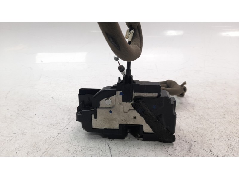 Recambio de cerradura puerta delantera derecha para nissan pulsar (c13) acenta referencia OEM IAM 805003ZL0A  