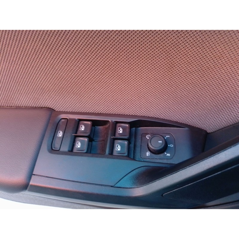 Recambio de mando elevalunas delantero izquierdo para seat leon sportstourer (kl8, kld) 1.5 etsi referencia OEM IAM   