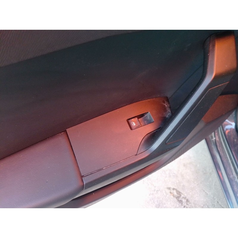 Recambio de mando elevalunas trasero izquierdo para seat leon sportstourer (kl8, kld) 1.5 etsi referencia OEM IAM   