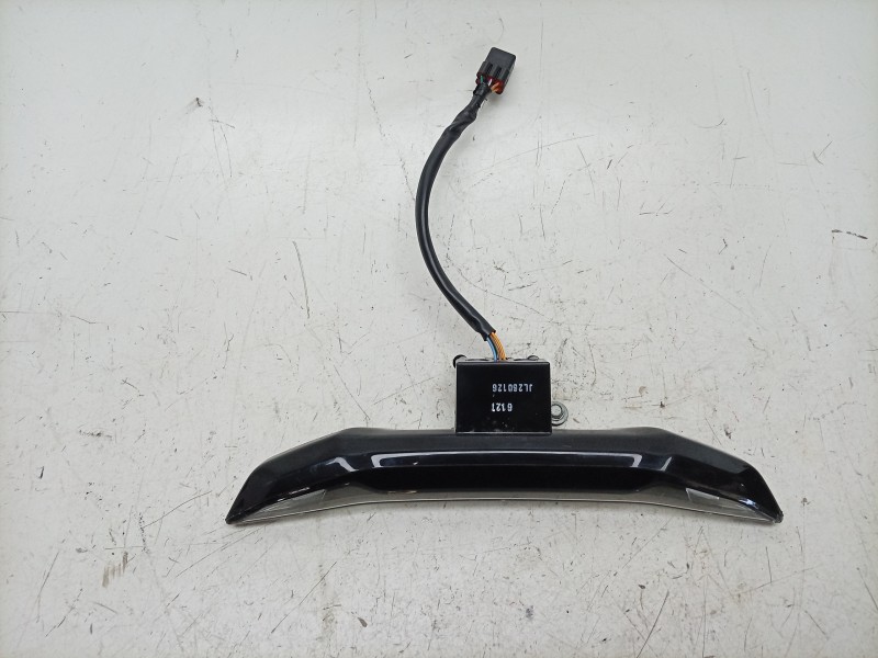 Recambio de piloto trasero central para cf moto 675sr-r referencia OEM IAM  6GUV1602305601 