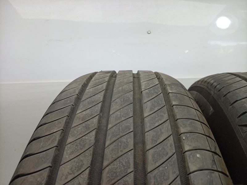 Recambio de neumatico para kia sportage 1.6 t-gdi 160 cv referencia OEM IAM  2156517 