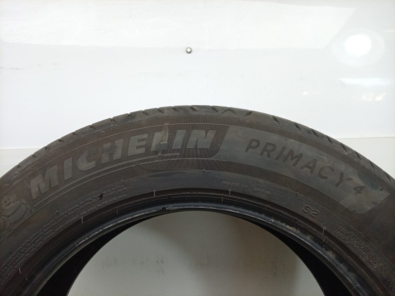 Recambio de neumatico para kia sportage 1.6 t-gdi 160 cv referencia OEM IAM  2156517 