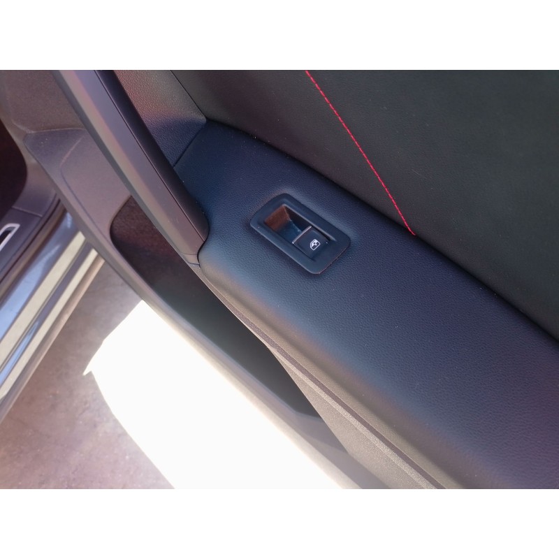 Recambio de mando elevalunas delantero derecho para volkswagen tiguan (ad1, ax1) 1.5 tsi referencia OEM IAM   