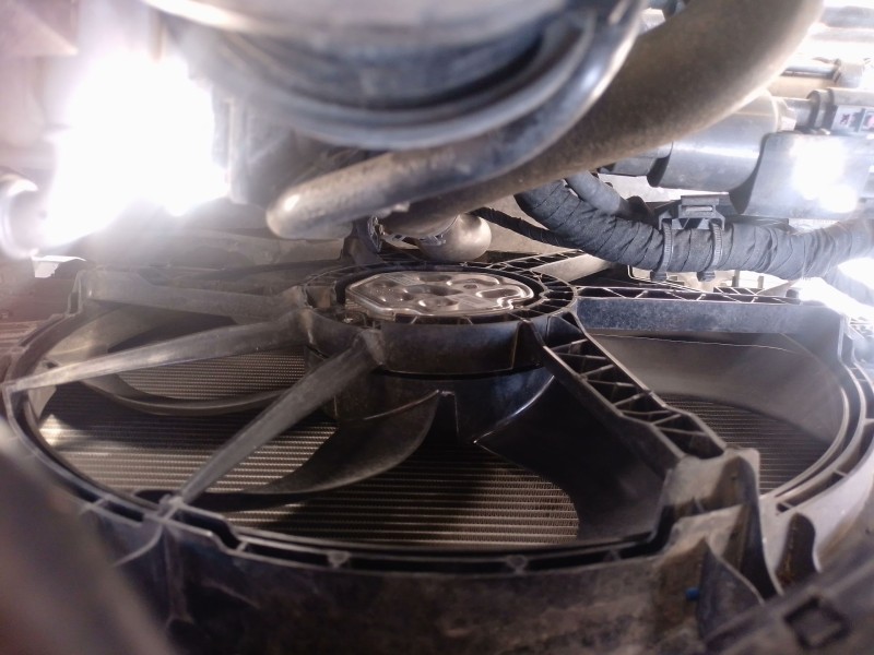 Recambio de electroventilador para volkswagen tiguan (ad1, ax1) 1.5 tsi referencia OEM IAM   