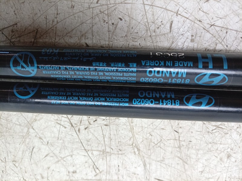 Recambio de amortiguadores maletero / porton para hyundai inster ax referencia OEM IAM 81831O6020 81841O6020 