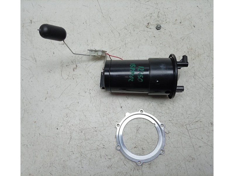 Recambio de bomba combustible para triumph daytona 660 referencia OEM IAM  2404800 