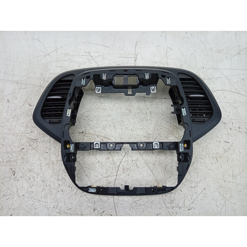 Recambio de aireador central para renault captur i (j5_, h5_) 0.9 tce 90 referencia OEM IAM  682602532R 