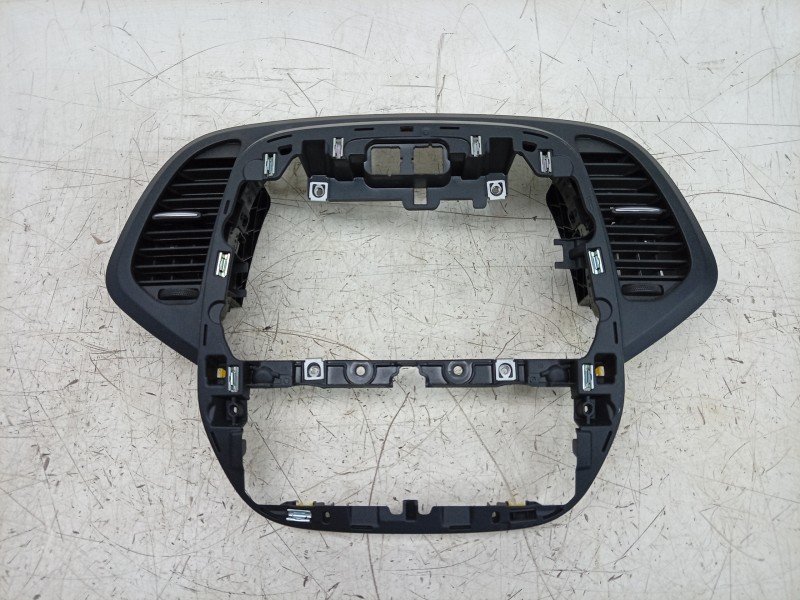 Recambio de aireador central para renault captur i (j5_, h5_) 0.9 tce 90 referencia OEM IAM  682602532R 
