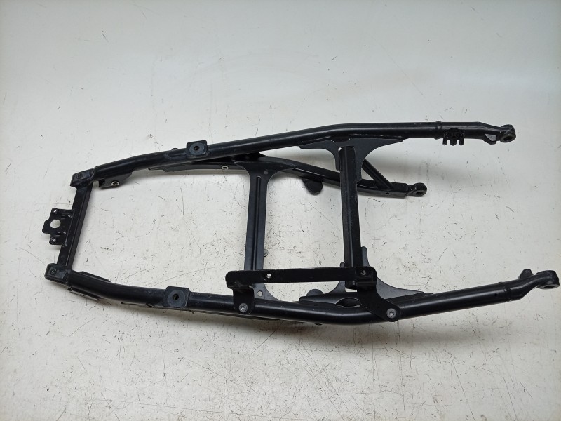 Recambio de subchasis trasero para bmw f 900 r f 900 r referencia OEM IAM  46518404202 