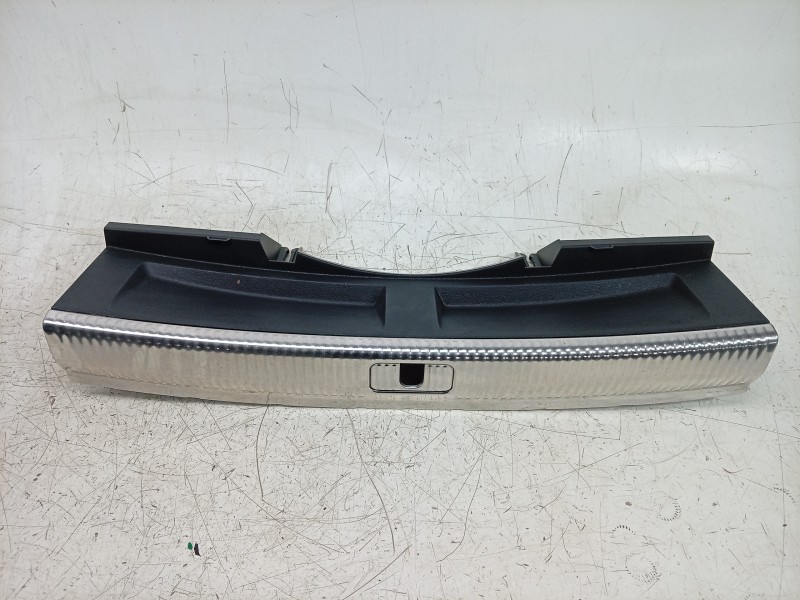 Recambio de embellecedor para audi a5 sportback (f5a, f5f) 35 tfsi mild hybrid referencia OEM IAM  8W8864513C 