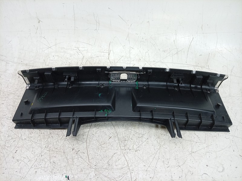 Recambio de embellecedor para audi a5 sportback (f5a, f5f) 35 tfsi mild hybrid referencia OEM IAM  8W8864513C 