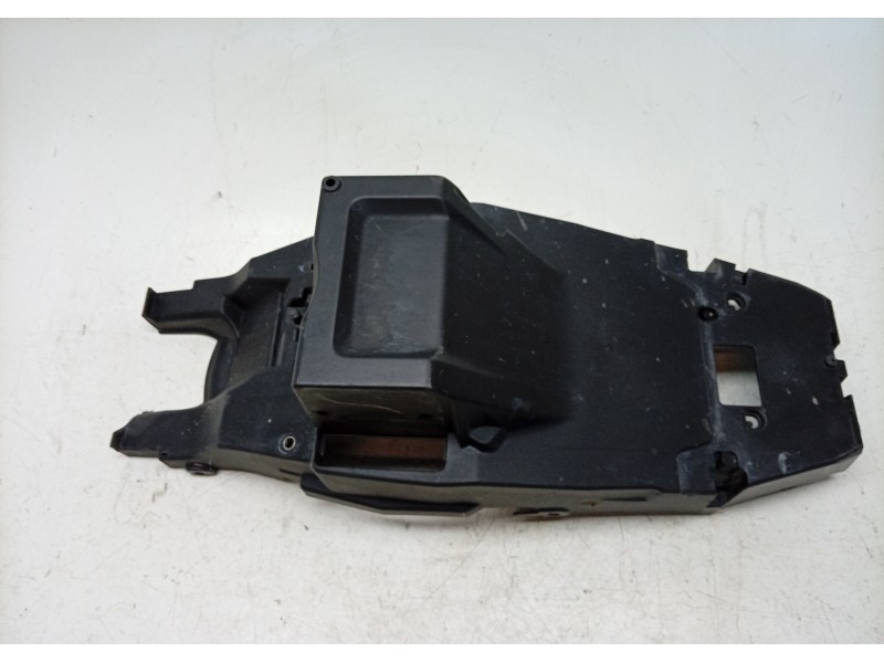 Recambio de guardabarros trasero para bmw f 900 r f 900 r referencia OEM IAM  46628396359 
