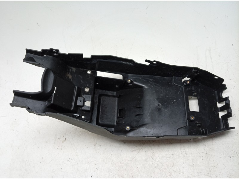 Recambio de guardabarros trasero para bmw f 900 r f 900 r referencia OEM IAM  46628396359 