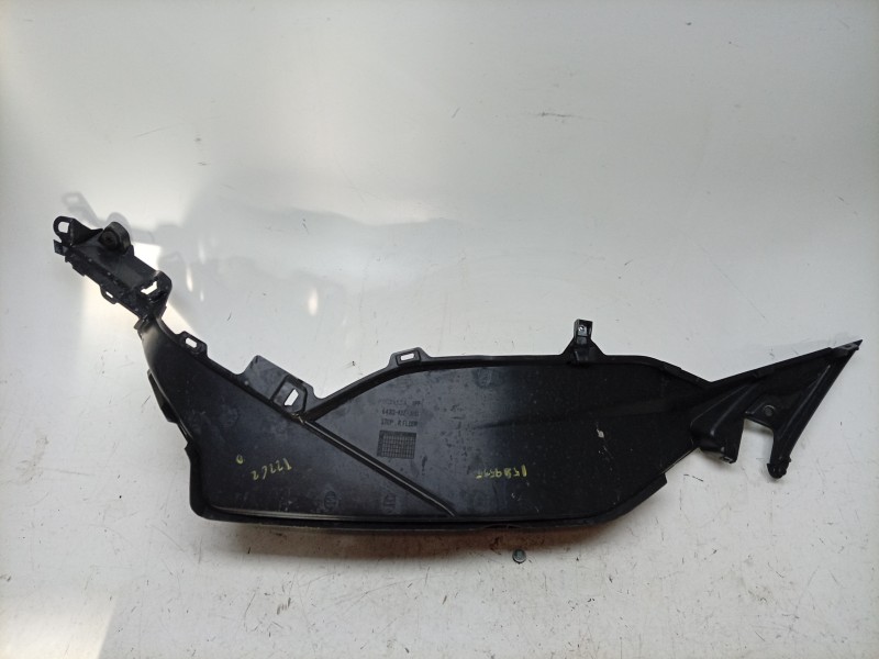 Recambio de moldura para honda pcx pcx 125 (jk05) referencia OEM IAM  64311K1ZJ101 