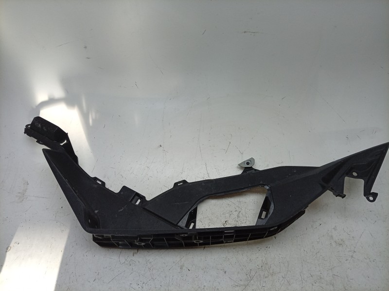 Recambio de moldura para honda pcx pcx 125 (jk05) referencia OEM IAM  64321K1ZJ101 