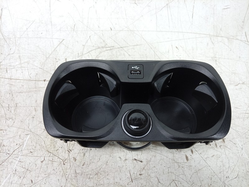 Recambio de cenicero para bmw 3 touring m3 competition xdrive referencia OEM IAM  6809803 