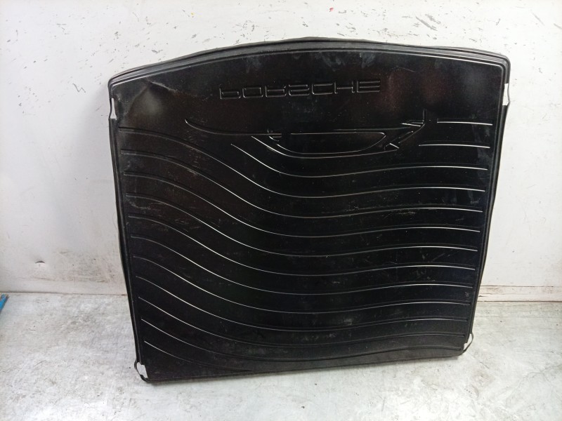 Recambio de alfombra maletero para porsche cayenne (9ya) 3.0 e-hybrid awd (9yaae1) referencia OEM IAM  9Y0044031 