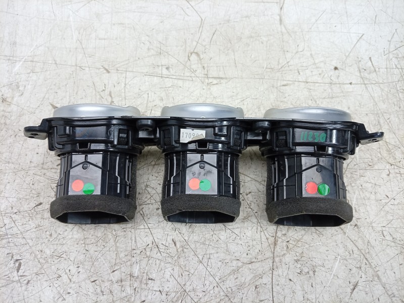 Recambio de aireador central para kia stinger (ck) 2.0 tgdi cat referencia OEM IAM  97450J5000 