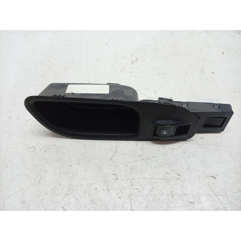 Recambio de mando elevalunas trasero izquierdo para fiat tipo station wagon (356_, 357_) 1.3 d (356wxh1a) referencia OEM IAM  73