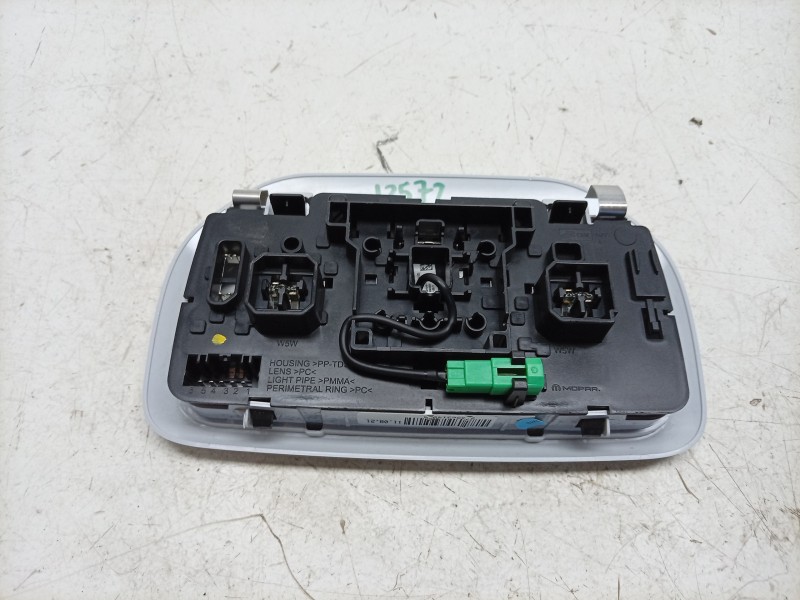Recambio de luz interior para fiat tipo station wagon (356_, 357_) 1.3 d (356wxh1a) referencia OEM IAM  735631406 
